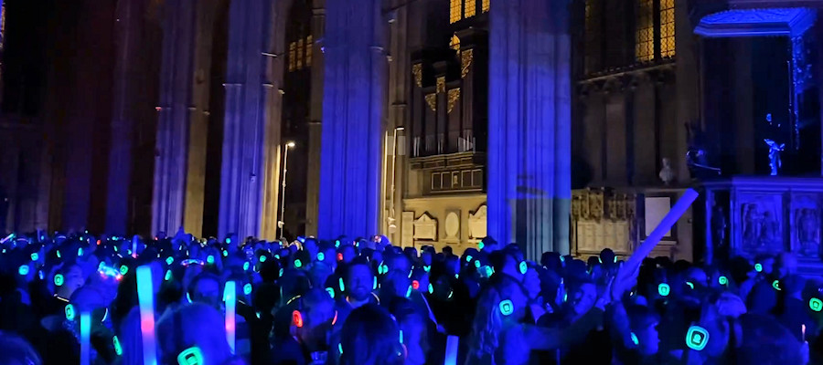 „Csendes diszkó​” ​a canterburyi székesegyházban 2024-ben