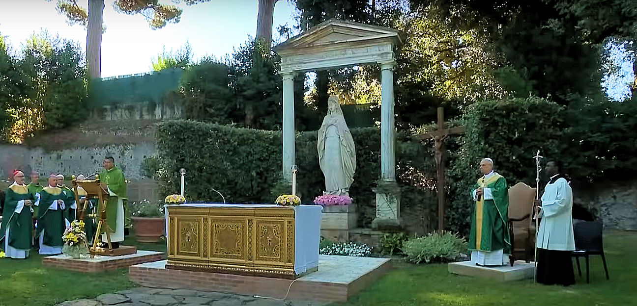 ​Az első környezetvédelmi mise a „Leó” által jóváhagyott új miseszöveggel a Castel Gandolfó-i pápai rezidencia kertjében